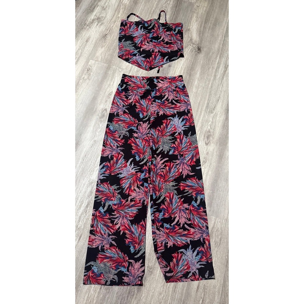 Tropical summer lightweight 2 piece outfit open tie back detail size small NWOT
